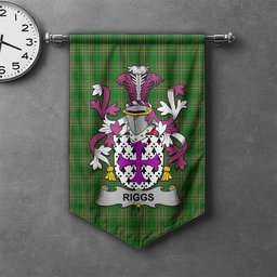 ScotsTee Shop Irish Riggs Clan Coat of Arms Irish Tartan Gonfalon Flag