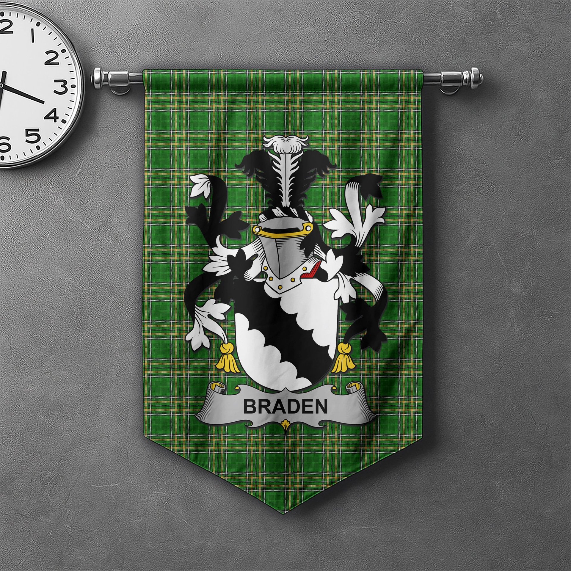ScotsTee Shop Irish Braden or O'Braden Clan Coat of Arms Irish Tartan Gonfalon Flag