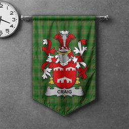 ScotsTee Shop Irish Craig Clan Coat of Arms Irish Tartan Gonfalon Flag