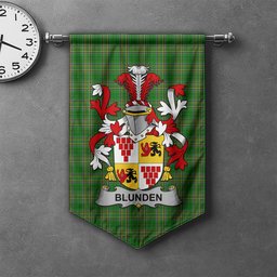 ScotsTee Shop Irish Blunden Clan Coat of Arms Irish Tartan Gonfalon Flag