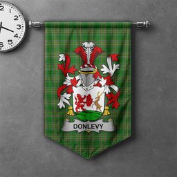 ScotsTee Shop Irish Donlevy or O'Donlevy Clan Coat of Arms Irish Tartan Gonfalon Flag