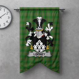 ScotsTee Shop Irish Looney or O'Lunney Clan Coat of Arms Irish Tartan Gonfalon Flag