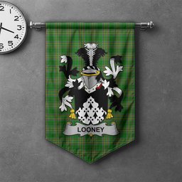 ScotsTee Shop Irish Looney or O'Lunney Clan Coat of Arms Irish Tartan Gonfalon Flag