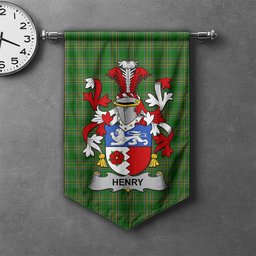 ScotsTee Shop Irish Henry or O'Henry Clan Coat of Arms Irish Tartan Gonfalon Flag