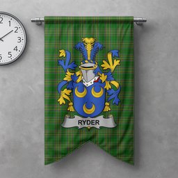 ScotsTee Shop Irish Ryder Clan Coat of Arms Irish Tartan Gonfalon Flag