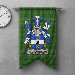 ScotsTee Shop Irish Richardson Clan Coat of Arms Irish Tartan Gonfalon Flag