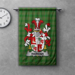 ScotsTee Shop Irish Riordan or O'Rearden Clan Coat of Arms Irish Tartan Gonfalon Flag