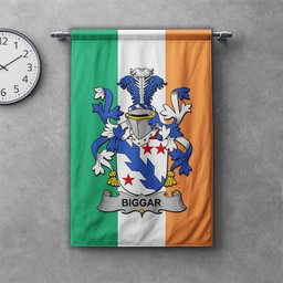 ScotsTee Shop Irish Biggar Clan Coat of Arms Irish Tartan Gonfalon Flag
