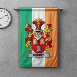 ScotsTee Shop Irish Minnitt Clan Coat of Arms Irish Tartan Gonfalon Flag