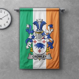 ScotsTee Shop Irish Crowley or O'Crouley Clan Coat of Arms Irish Tartan Gonfalon Flag
