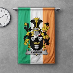 ScotsTee Shop Irish Lyndon or Gindon Clan Coat of Arms Irish Tartan Gonfalon Flag