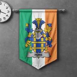 ScotsTee Shop Irish Hone or O'Hone Clan Coat of Arms Irish Tartan Gonfalon Flag