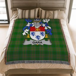 ScotsTee Shop Irish Gara or O'Gara Clan Coat of Arms Irish Tartan Woven Blanket