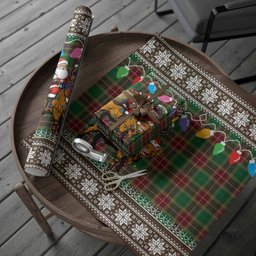 Baxter Nollaig Chridheil Santa Highland Coo Tartan Wrapping Paper