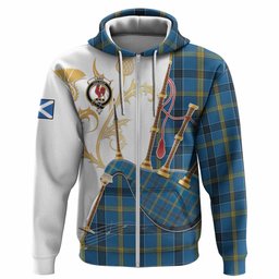 Laing Tartan Family Crest Hoodie Bagpipes with Scottish Thistle