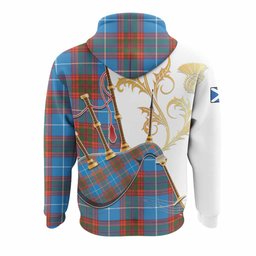 Spalding Tartan Family Crest Hoodie Bagpipes with Scottish Thistle