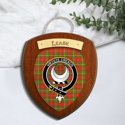ScotsTee Shop Scottish Leask SC Clan Crest Scottish Tartan Wooden Wall Plaque
