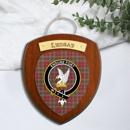 ScotsTee Shop Scottish Lindsay Weathered Clan Crest Scottish Tartan Wooden Wall Plaque