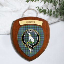 ScotsTee Shop Scottish Hunter Ancient Clan Crest Scottish Tartan Wooden Wall Plaque