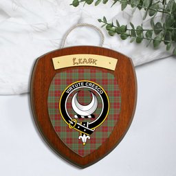 ScotsTee Shop Scottish Leask Clan Crest Scottish Tartan Wooden Wall Plaque