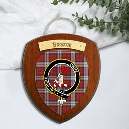 ScotsTee Shop Scottish Brodie Dress Clan Crest Scottish Tartan Wooden Wall Plaque
