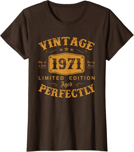 50 Year Old Birthday Gifts Vintage 1971 50th Birthday Gifts T-Shirt