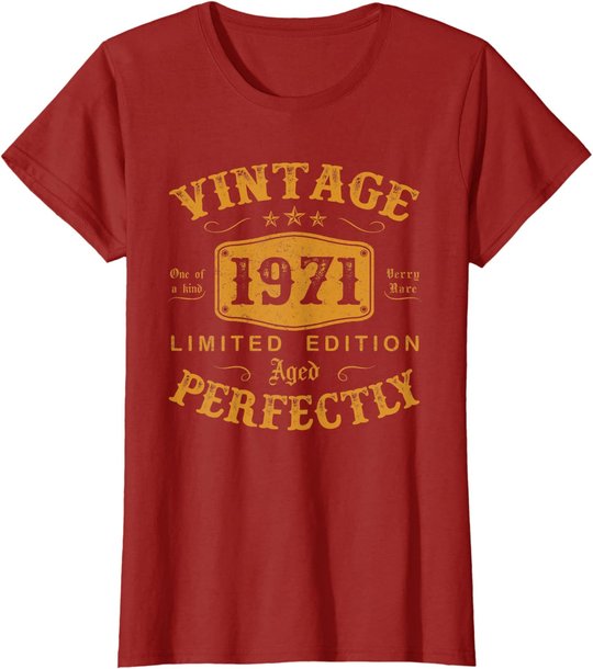 50 Year Old Birthday Gifts Vintage 1971 50th Birthday Gifts T-Shirt