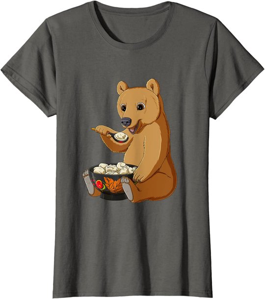 Russian Bear eats Traditional Russian Food Pelmeni T-Shirt