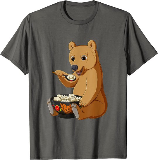 Russian Bear eats Traditional Russian Food Pelmeni T-Shirt