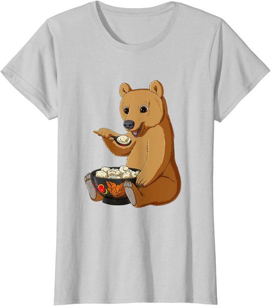 Russian Bear eats Traditional Russian Food Pelmeni T-Shirt