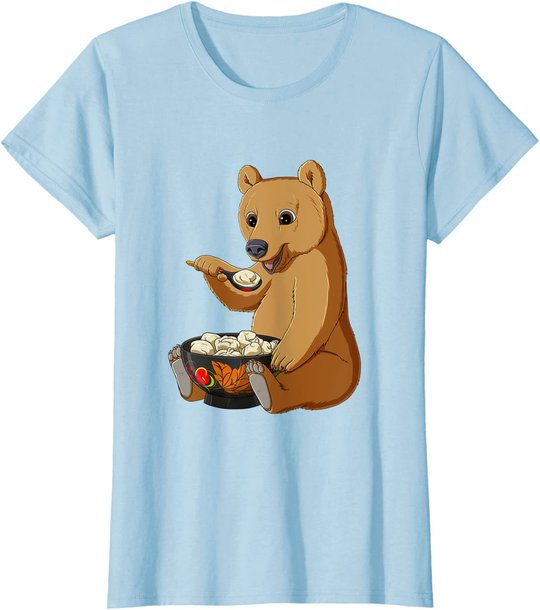 Russian Bear eats Traditional Russian Food Pelmeni T-Shirt