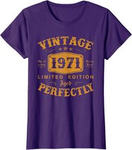 50 Year Old Birthday Gifts Vintage 1971 50th Birthday Gifts T-Shirt