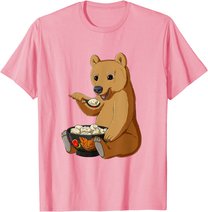 Russian Bear eats Traditional Russian Food Pelmeni T-Shirt