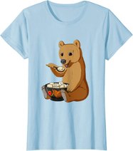 Russian Bear eats Traditional Russian Food Pelmeni T-Shirt
