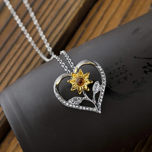 Sunflower Pendant Necklace Romantic Love Sun Flower Charm Chain Jewelry Gift For Women Accessories