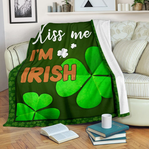 Kiss Me I'M Irish Pre Blanket Premium Blanket