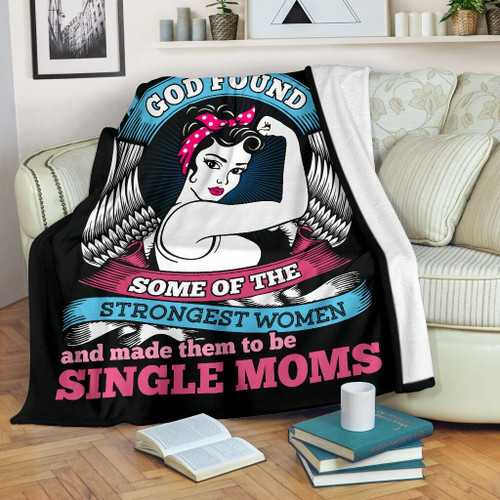 Single Moms - God Found Blanket Premium Blanket