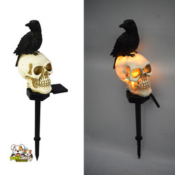 Solar Skull Raven Halloween Light | Haunted yard with skull lights - PetsJerry