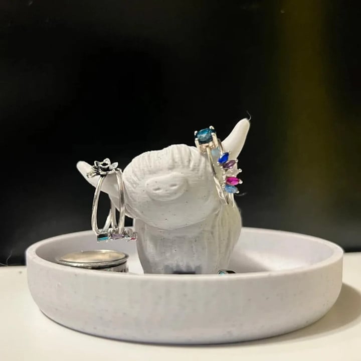 Highland Cow Ring Holder