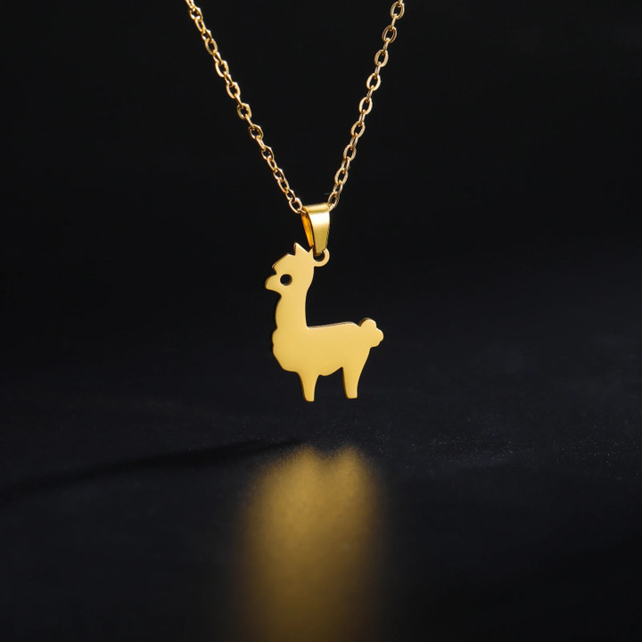 Perla the Alpaca Necklace