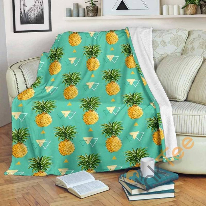 Geometric Pineapple Pattern Sherpa Fleece Blanket Gifts For Family, For Couple