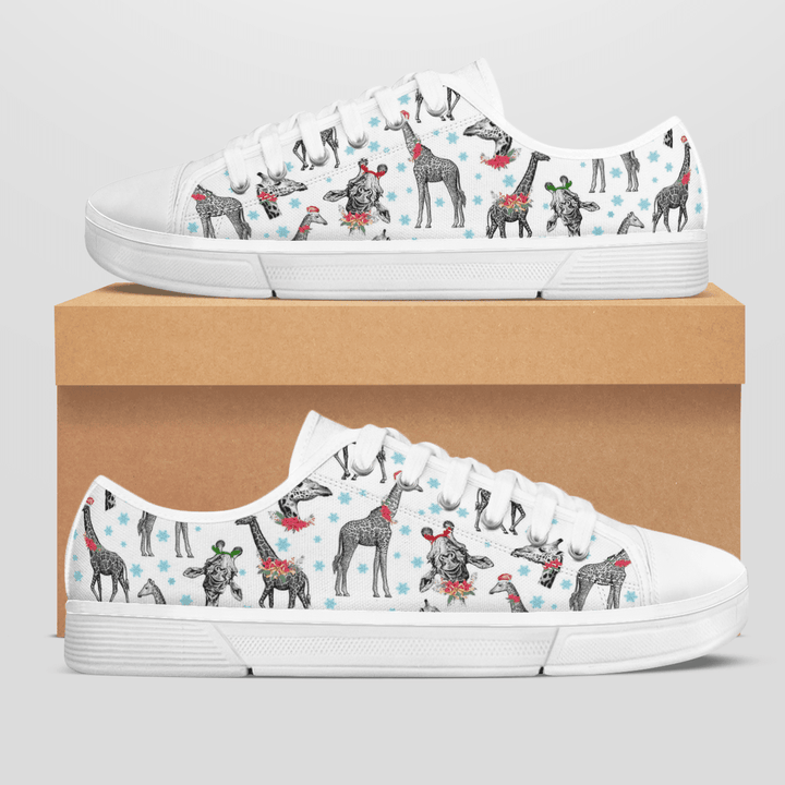 GIRAFFE ART MERRY CHRISTMAS LOW TOP SHOE