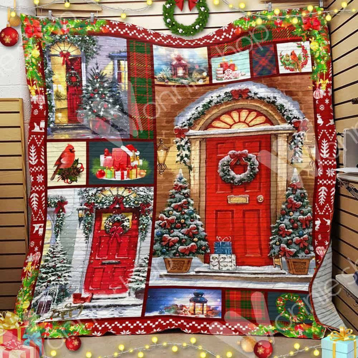 Red Door Christmas DHC15100304MDQ Quilt Blanket