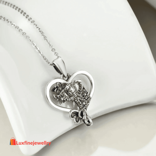 Elephant Heart Creative Pendant Necklace