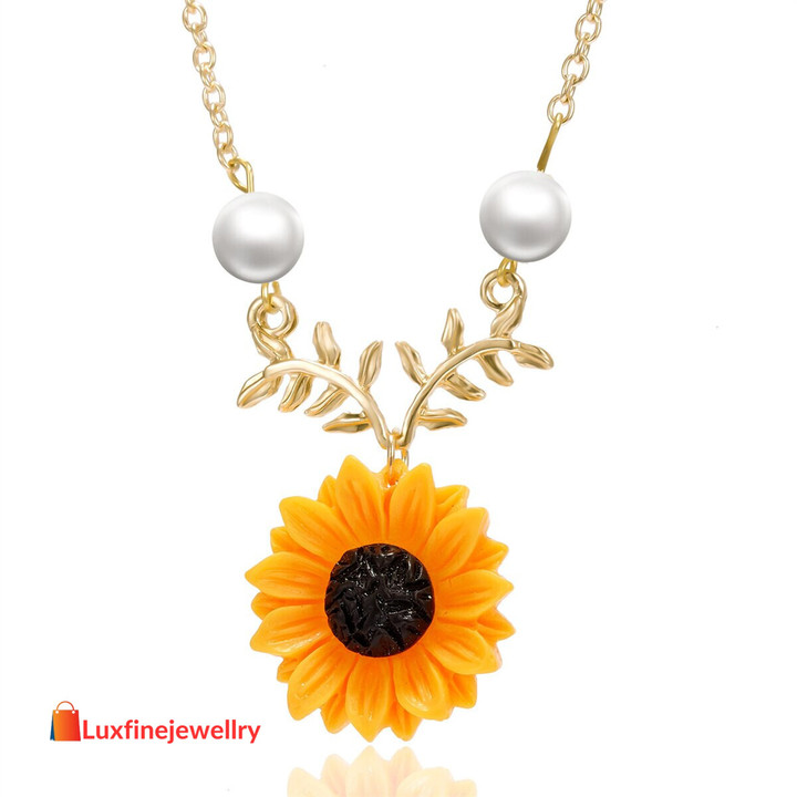 Flower Necklace Vintage Sunflower Pendant Clavicle Chain