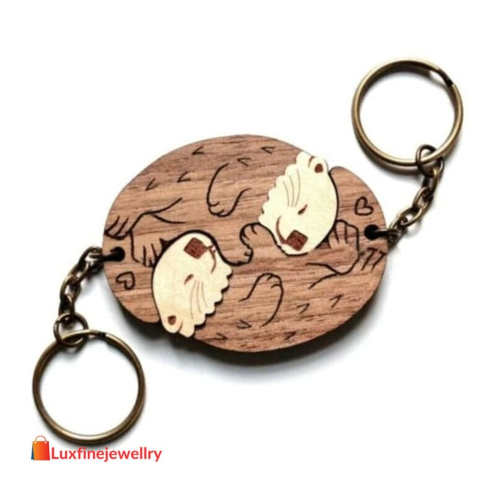 2 Piece Otter Shape Wooden Keychain ring