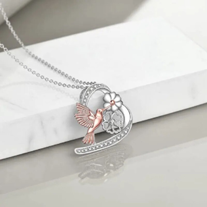 Personality Exquisite Fashion Ladies Animal Hummingbird Pendant Combination Set Necklace Mother's Day Birthday Gift