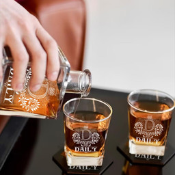 DAILY - WHISKEY SET (Wooden box + Decanter + 4 Glasses + 4 Coasters)