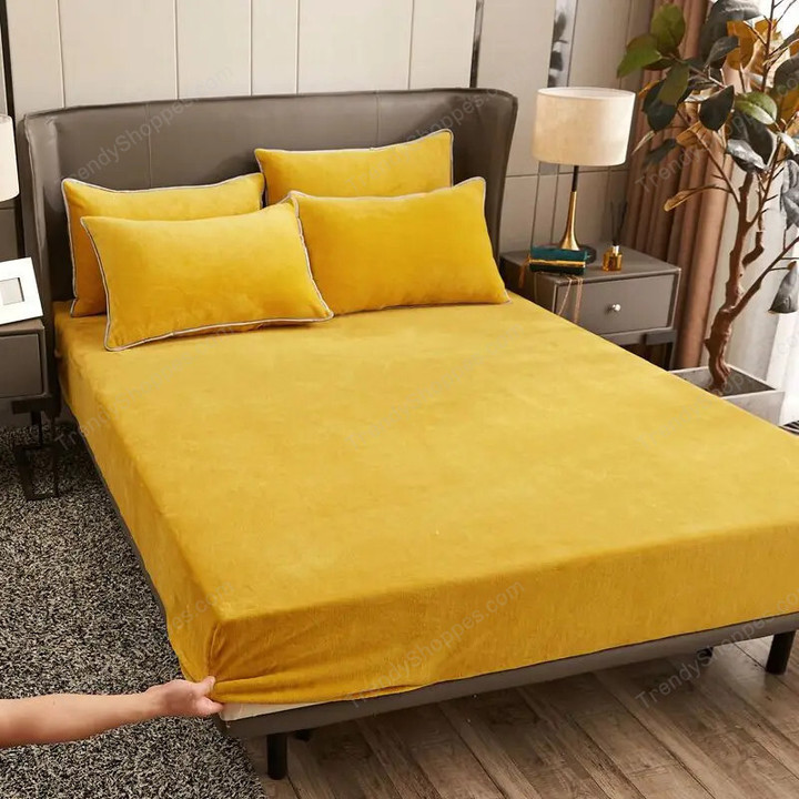Winter Solid Colored Plush Warm And Comfortable Bed Covers Mattresses Protective Covers And Non Slip Sheets SnugSleep Multi Size