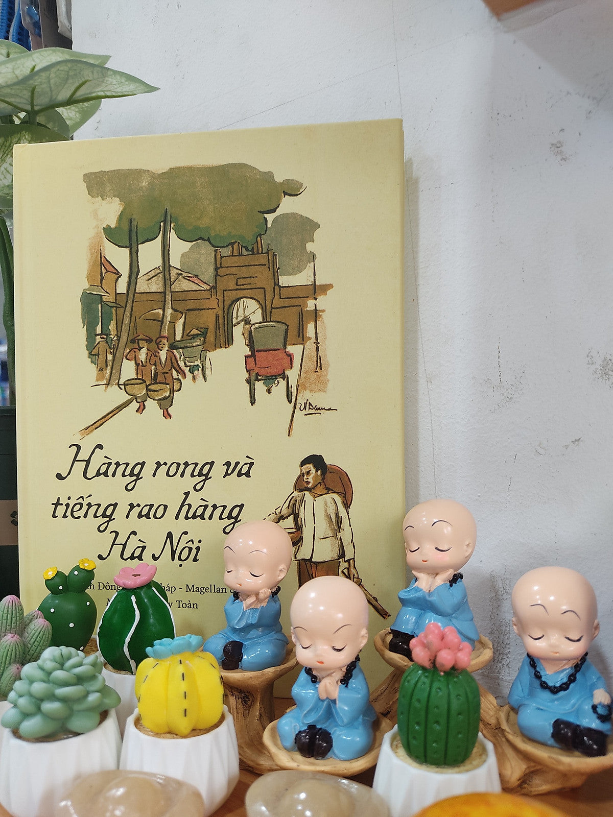 Rong Rao Hàng Rong Và Tiếng Rao Hàng Hà Nội – Sách Tranh Ảnh - Sách Nhân Văn